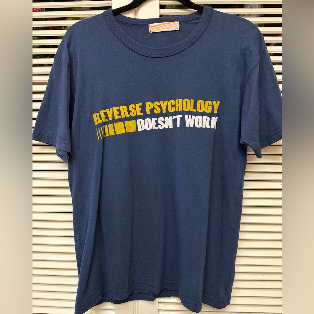 Vintage Vantage Reverse Psychology Doesn’t Work Shirt Size Large